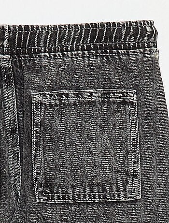 Pantaloni multitasche elasticizzati