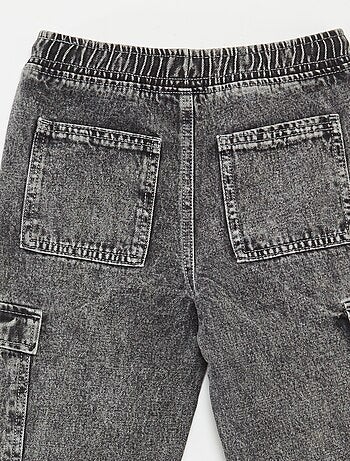 Pantaloni multitasche elasticizzati