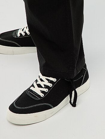 Pantalone multitasche taglio dritto / regular fit