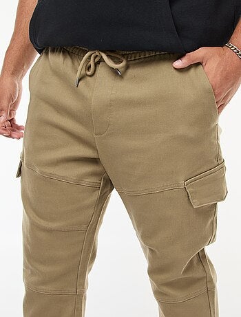 Pantaloni multitasche tinta unita con cintura elasticizzata