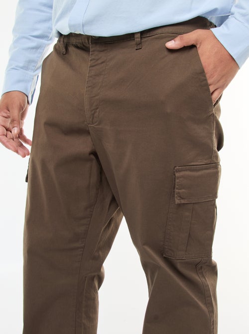 Pantaloni multitasche tinta unita con passanti per cintura - Kiabi