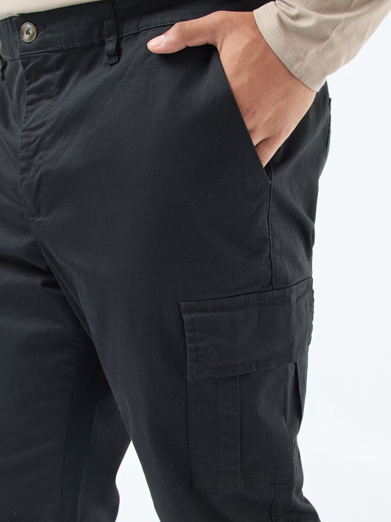 Pantaloni multitasche tinta unita con passanti per cintura Nero - Kiabi