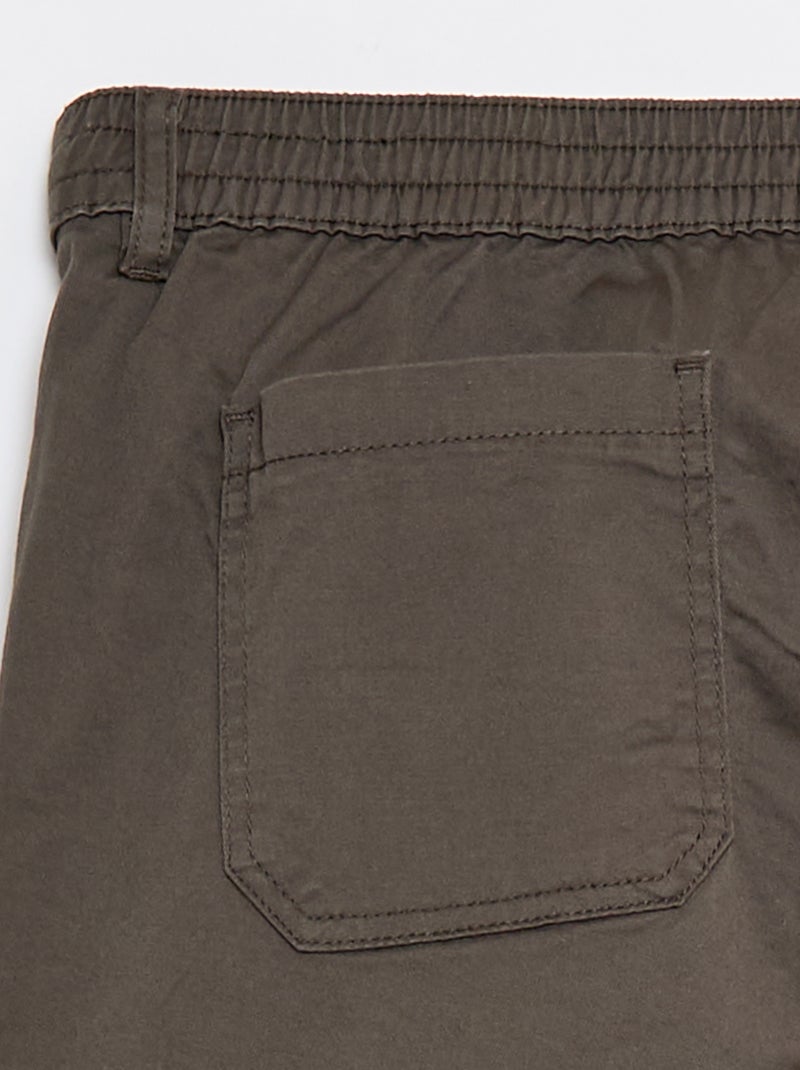 Pantaloni multitasche tinta unita KAKI - Kiabi