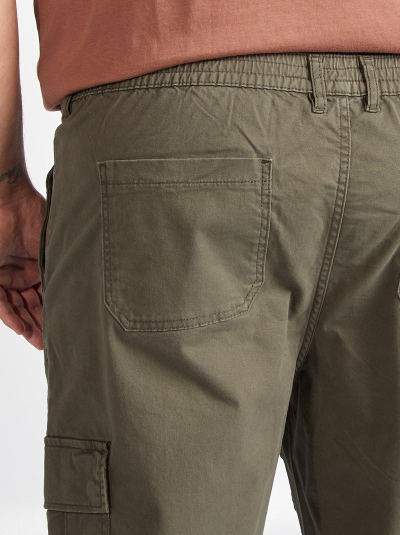 Pantaloni multitasche tinta unita KAKI - Kiabi
