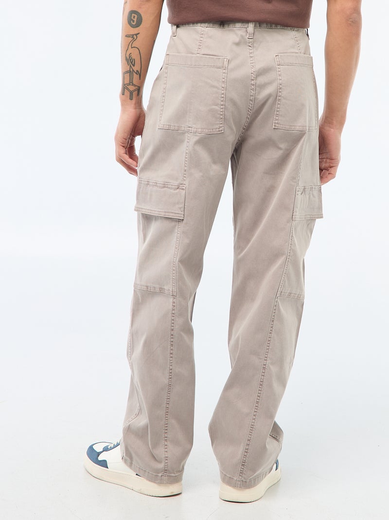 Pantaloni multitasche tinta unita taglio dritto / Regular Fit Grigio - Kiabi
