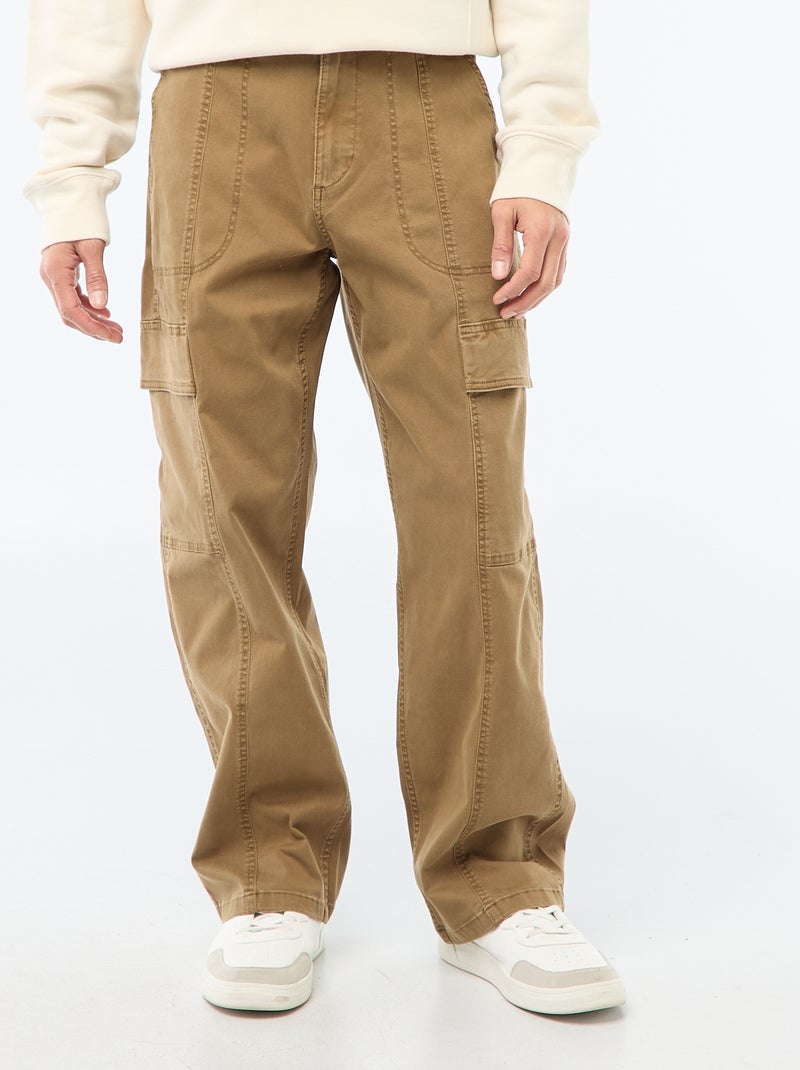 Pantaloni multitasche tinta unita taglio dritto / Regular Fit Marrone - Kiabi