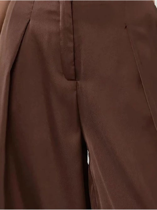 Pantaloni palazzo in raso a vita alta e gamba larga - Kiabi Pantaloni palazzo in raso a vita alta e gamba larga - Kiabi