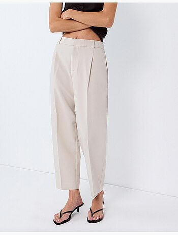 Pantaloni piegati, mo fashion