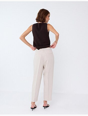 Pantaloni piegati, mo fashion