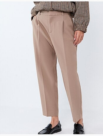 Pantaloni piegati, mo fashion