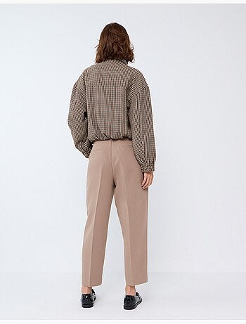 Pantaloni piegati, mo fashion