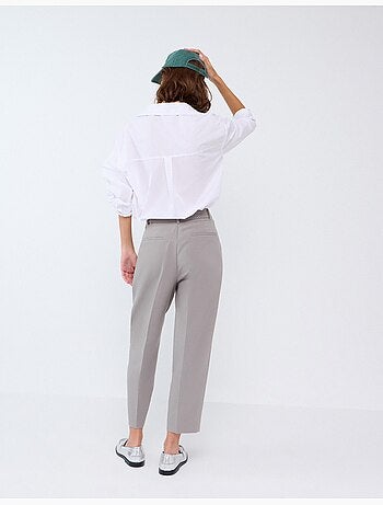Pantaloni piegati, mo fashion