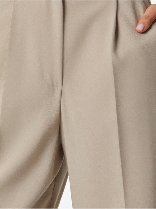 Pantaloni plissettati a gamba dritta istanbul - Kiabi Pantaloni plissettati a gamba dritta istanbul - Kiabi