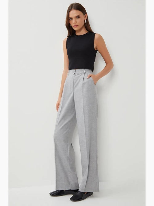 Pantaloni plissettati a gamba dritta istanbul - Kiabi Pantaloni plissettati a gamba dritta istanbul - Kiabi
