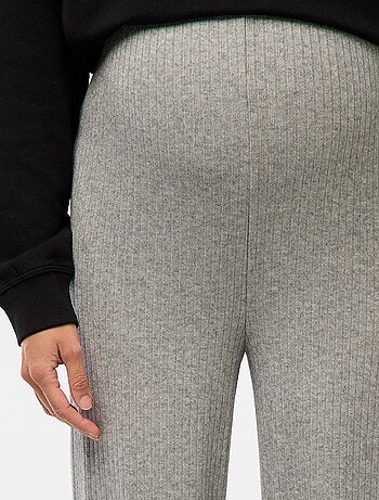 Pantaloni premaman ampi in maglia a costine