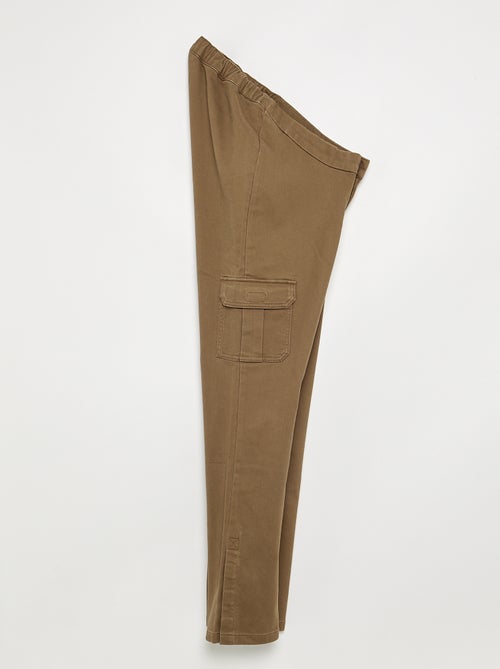 Pantaloni regular con tasche a patta - collezione facile da indossare - Kiabi Pantaloni regular con tasche a patta - collezione facile da indossare - Kiabi