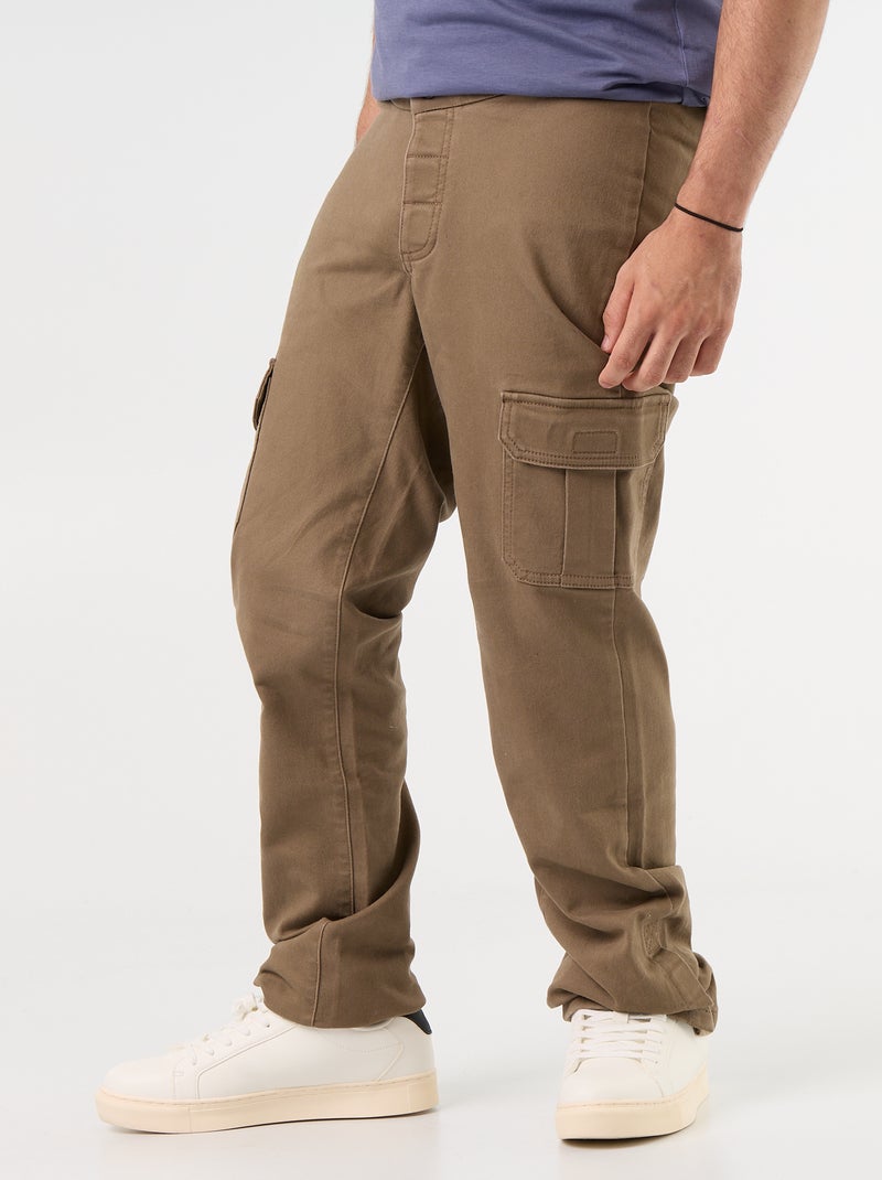 Pantaloni regular con tasche a patta - collezione facile da indossare Marrone - Kiabi
