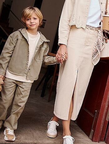 Pantaloni regular con tasche