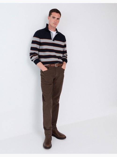 Pantaloni slim-fit in velluto a coste, mo fashion - Kiabi Pantaloni slim-fit in velluto a coste, mo fashion - Kiabi