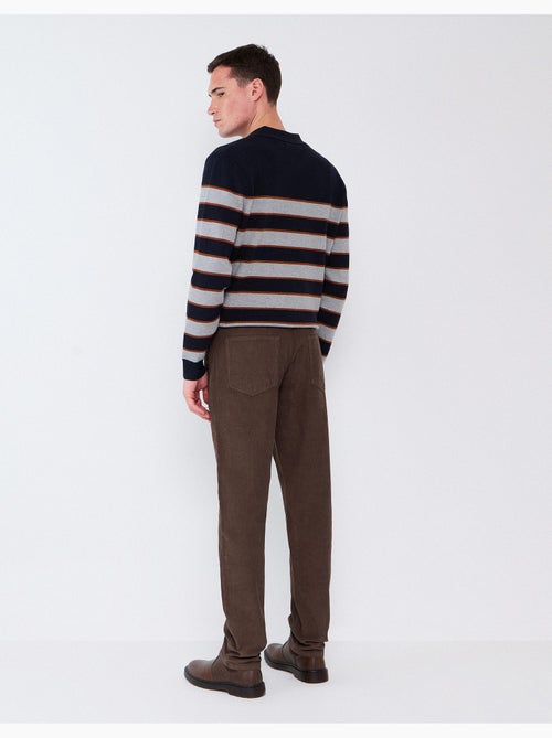 Pantaloni slim-fit in velluto a coste, mo fashion - Kiabi Pantaloni slim-fit in velluto a coste, mo fashion - Kiabi