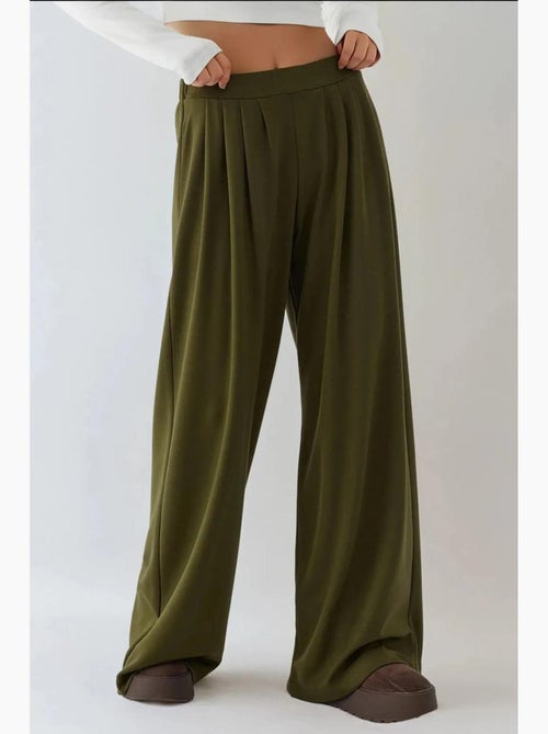 Pantaloni soft touch a gamba ampia con pieghe hiccup - Kiabi Pantaloni soft touch a gamba ampia con pieghe hiccup - Kiabi