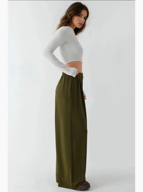Pantaloni soft touch a gamba ampia con pieghe hiccup - Kiabi Pantaloni soft touch a gamba ampia con pieghe hiccup - Kiabi