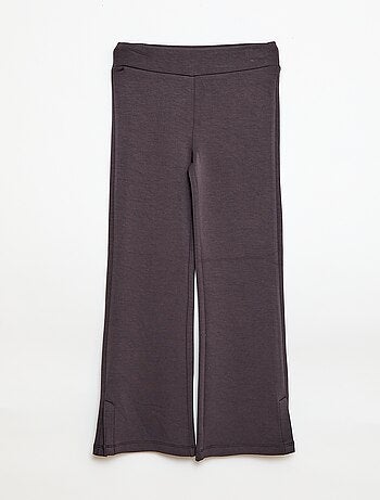 Pantaloni sportivi taglio flare