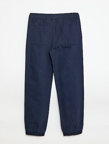 Pantaloni stile jogger