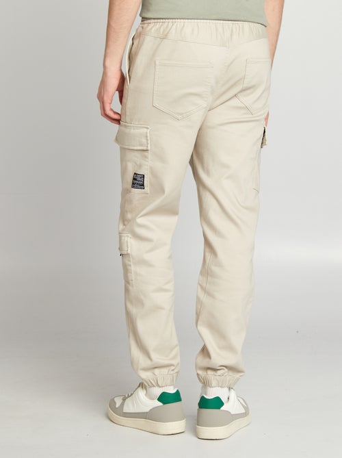 Pantaloni stile 'jogger' multitasche - Kiabi