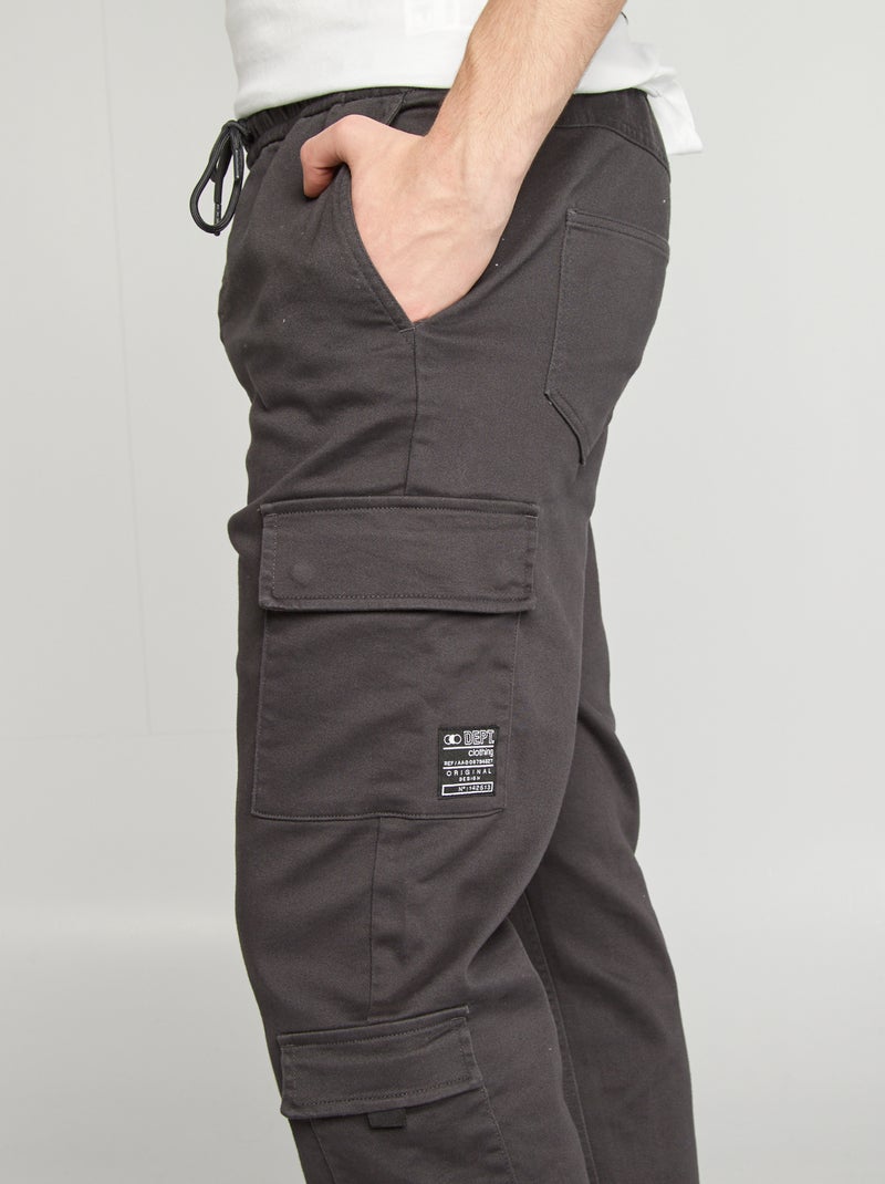 Pantaloni stile 'jogger' multitasche NERO - Kiabi