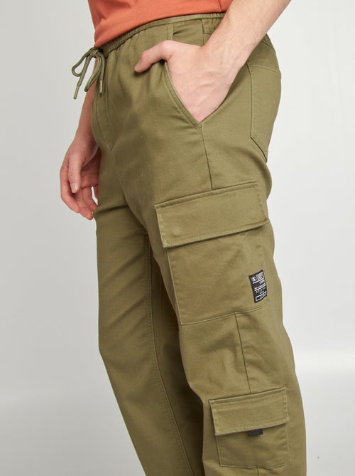 Pantaloni stile 'jogger' multitasche - Kiabi