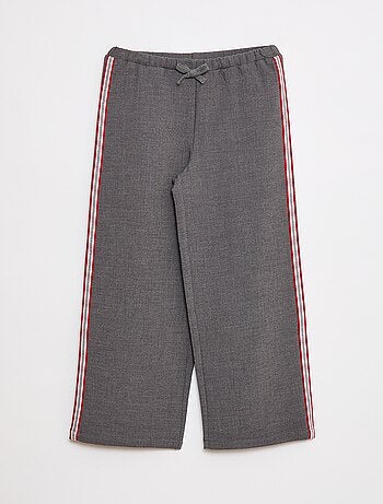 Pantaloni stile joggers