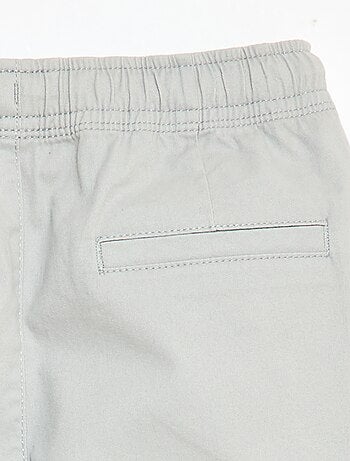 Pantaloni stretch multitasche