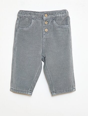 Pantaloni tinta unita in materiale morbido con taglio relax fit