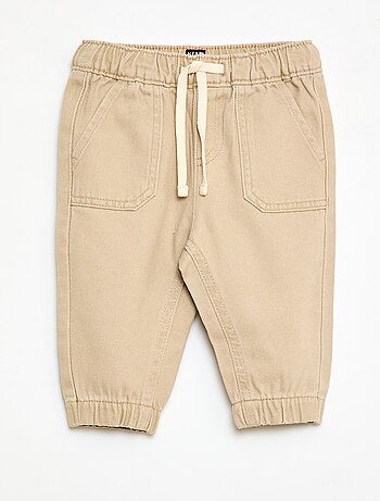 Pantaloni tinta unita taglio relaxed fit