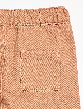 Pantaloni tinta unita taglio relaxed fit