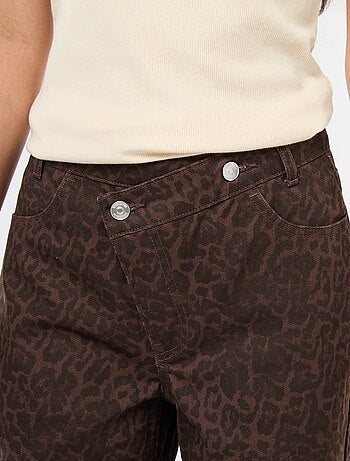 Pantaloni wide leg con stampa leopardata