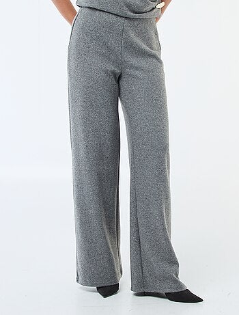 Pantaloni wide leg in maglia morbida