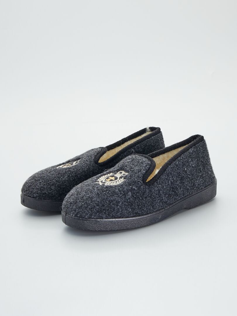Pantofole a scarpetta in lana con stemma nero - Kiabi