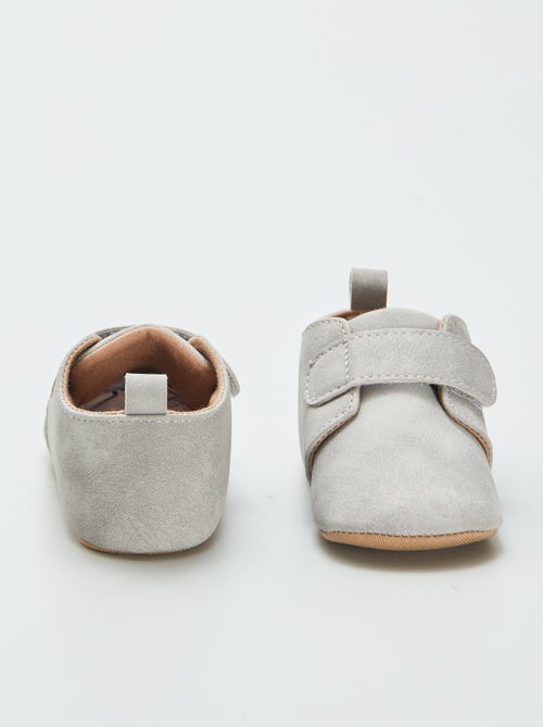 Pantofole a stivaletto con strappi - Kiabi