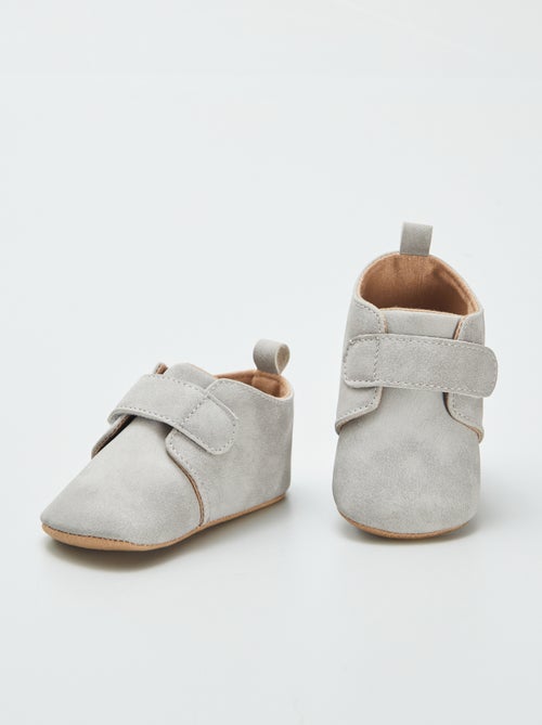 Pantofole a stivaletto con strappi - Kiabi