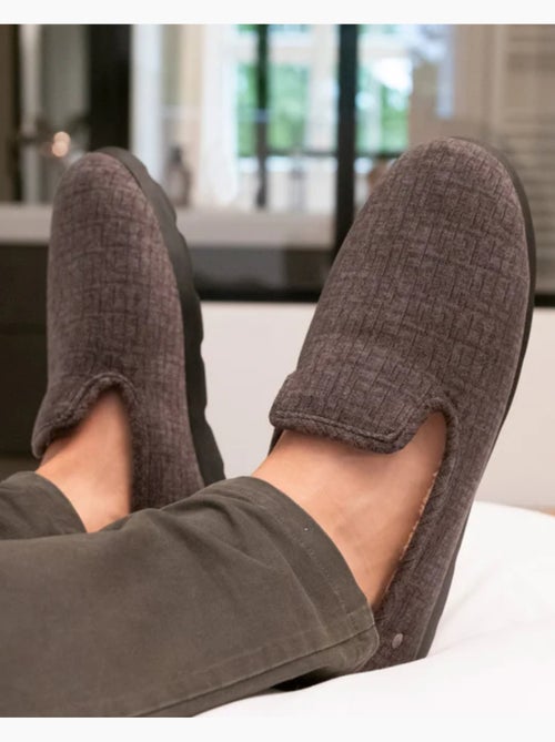 Pantofole chiuse ultraconfortevole e caldo, tecnologia uomo isotoner - Kiabi Pantofole chiuse ultraconfortevole e caldo, tecnologia uomo isotoner - Kiabi