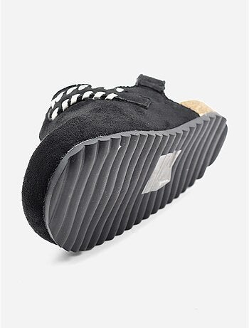 Pantofole con chiusura a velcro