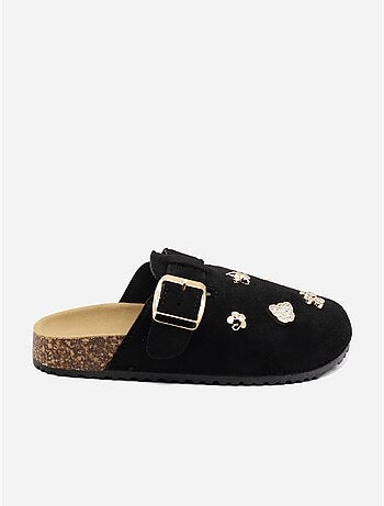 Pantofole con spille