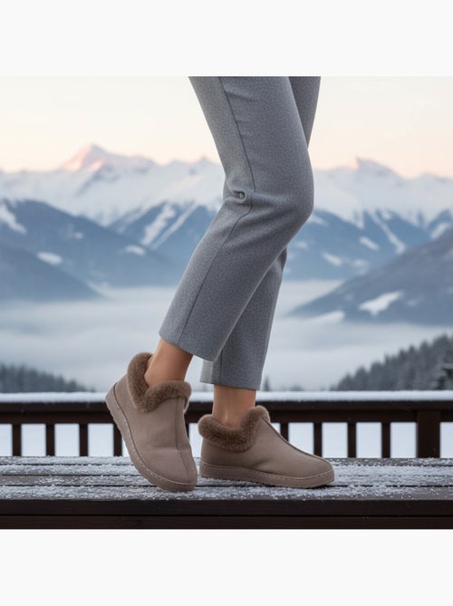 Pantofole donna invernali scandinave ozabi, montanti caviglia, suola dentellata - Kiabi Pantofole donna invernali scandinave ozabi, montanti caviglia, suola dentellata - Kiabi