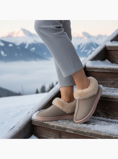 Pantofole donna inverno scandinavo ozabi, suola zigrinata interno esterno - Kiabi Pantofole donna inverno scandinavo ozabi, suola zigrinata interno esterno - Kiabi