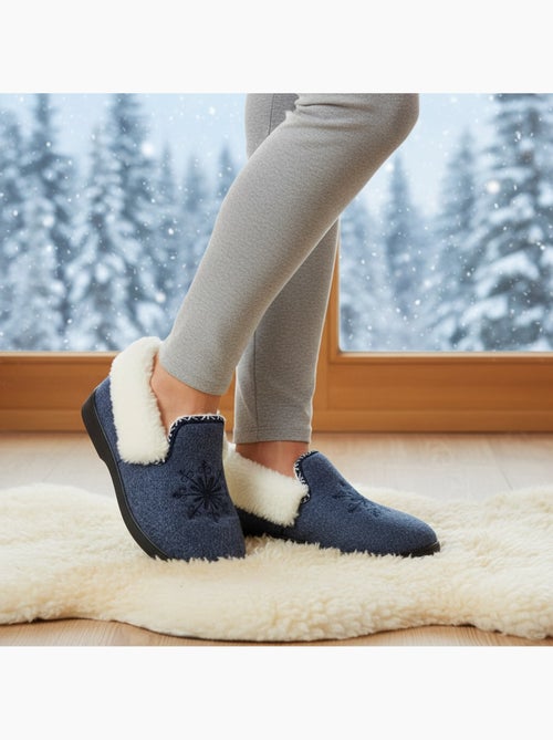 Pantofole donna ozabi invernali, ricamo fiocco, collo in pelliccia, suola estraibile - Kiabi Pantofole donna ozabi invernali, ricamo fiocco, collo in pelliccia, suola estraibile - Kiabi