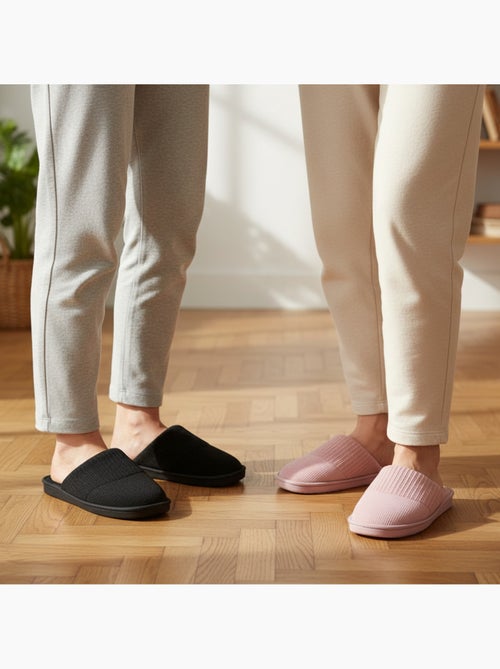 Pantofole Mule Donna Confezione 2 Paia INFINITIF PARIS Tige Côtelée Suola Mousse - Kiabi Pantofole Mule Donna Confezione 2 Paia INFINITIF PARIS Tige Côtelée Suola Mousse - Kiabi