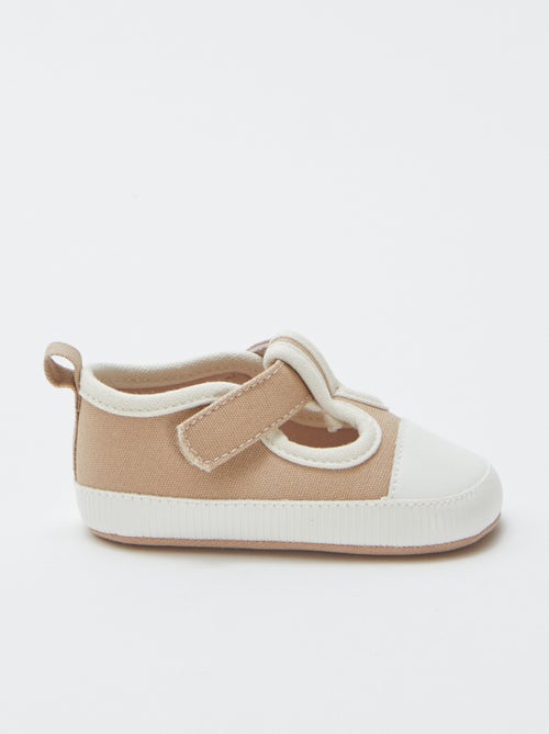 Pantofole stile sneakers in tela - Kiabi