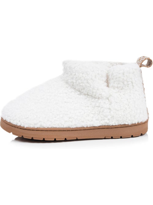Pantofole stivaletti tessuto a riccioli - suola dentellata bambina isotoner - Kiabi Pantofole stivaletti tessuto a riccioli - suola dentellata bambina isotoner - Kiabi
